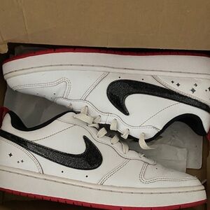 Nike Men’s White Sneakers with Black Glitter Swoosh and Red Outsole